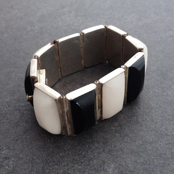 Vintage 40's Sterling & Oynx Panel Bracelet - Picture 2 of 5